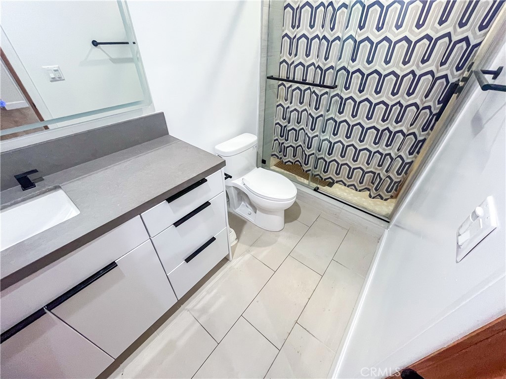 3022 1/2 Virginia Road