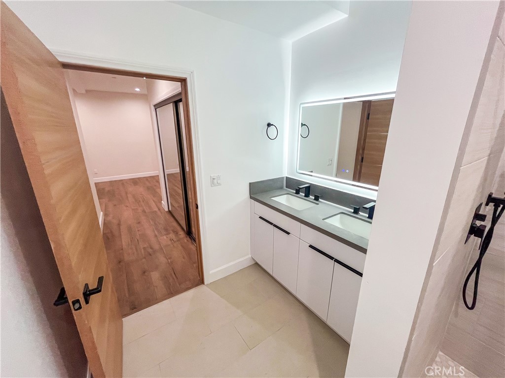 3022 1/2 Virginia Road