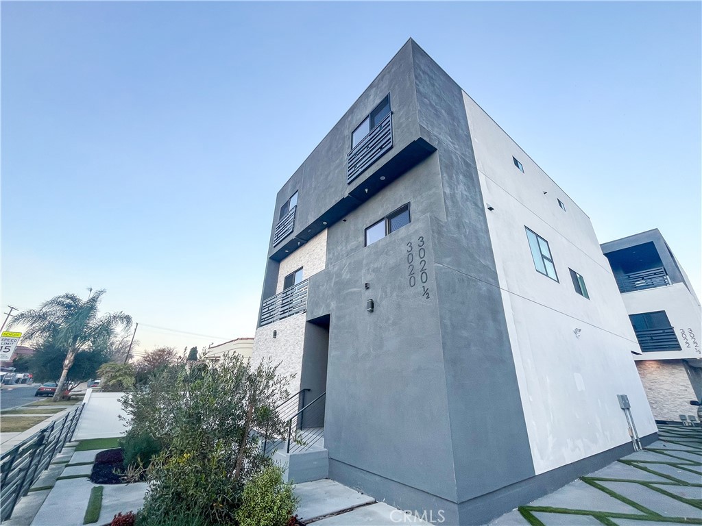 3022 1/2 Virginia Road