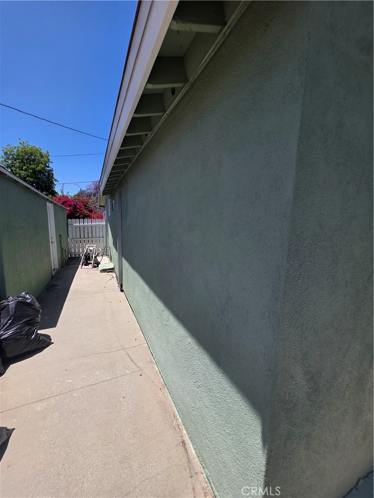 660 Silver lake Blvd