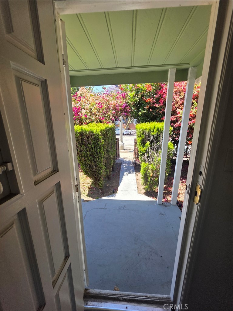 660 Silver lake Blvd