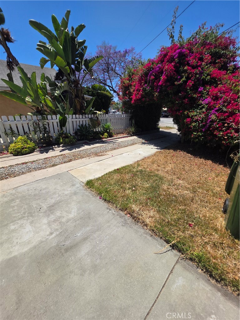 660 Silver lake Blvd