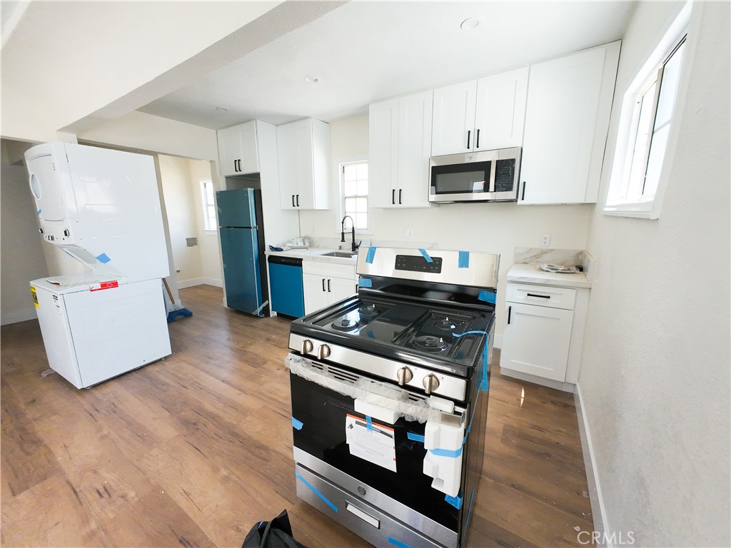 2814 S Mansfield Avenue 2814 1/2