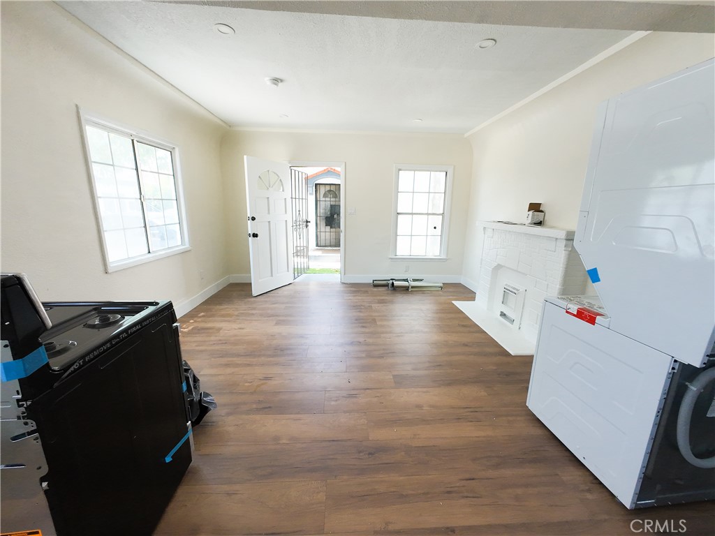 2814 S Mansfield Avenue 2814 1/2