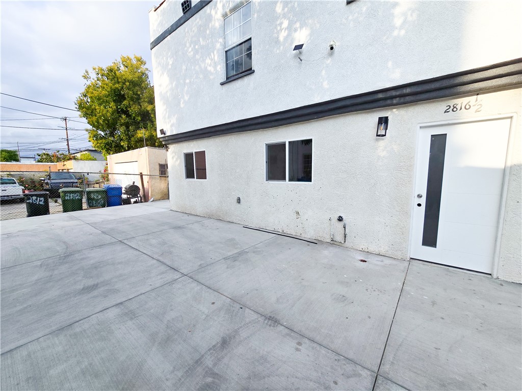 2814 S Mansfield Avenue 2816 1/2