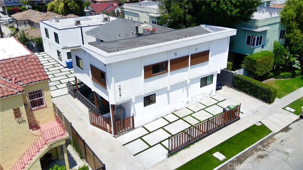 2927 S Redondo Boulevard