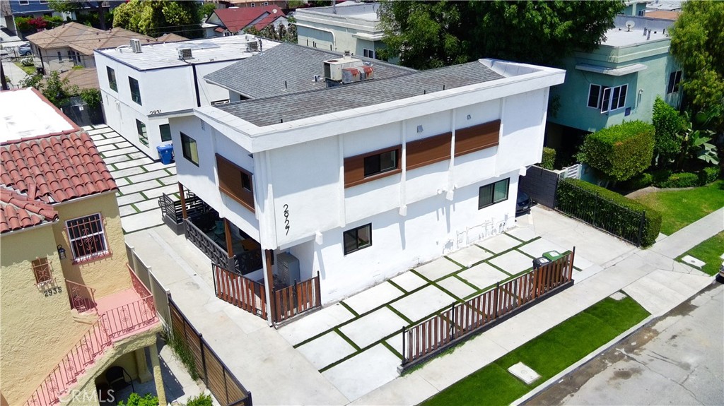 2927 S Redondo Boulevard