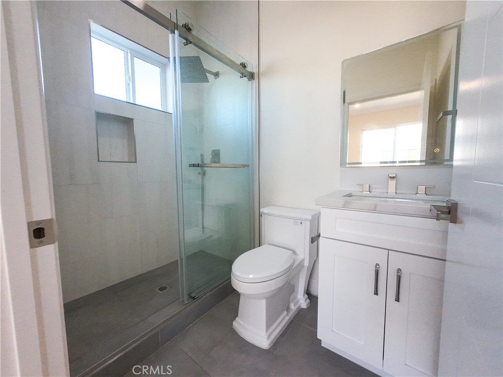 117 E 29th Street 115