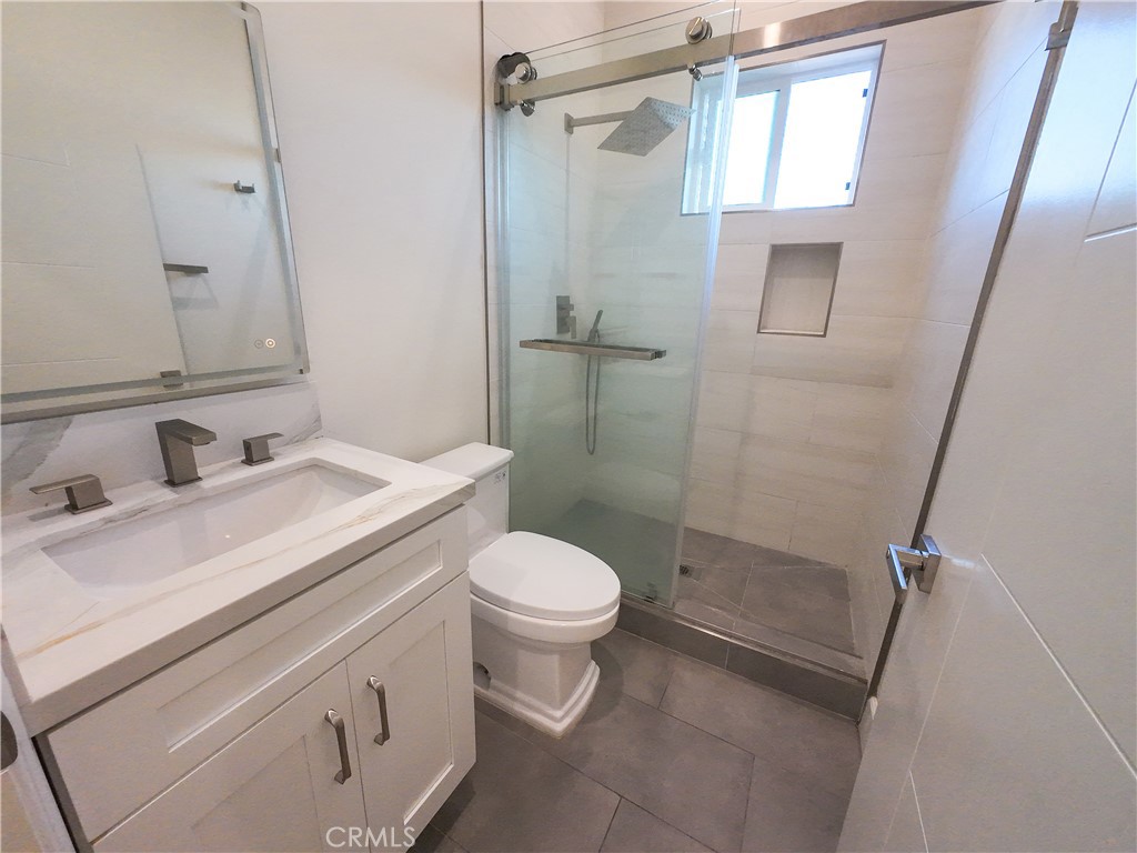 117 E 29th Street 115