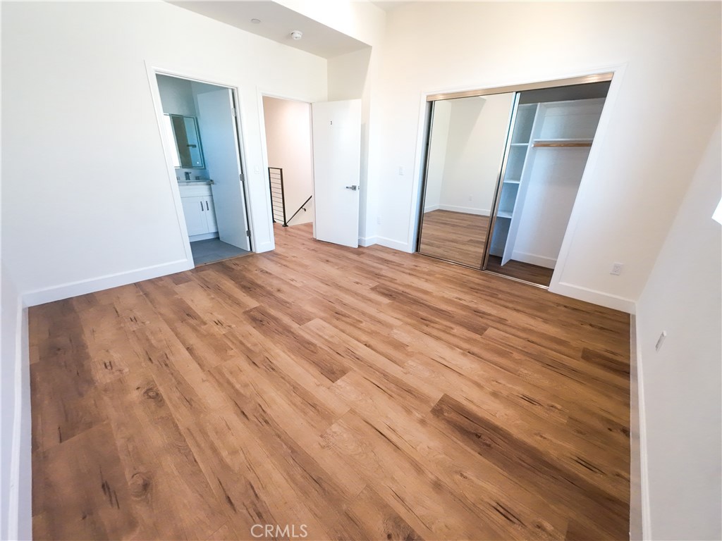 117 E 29th Street 115