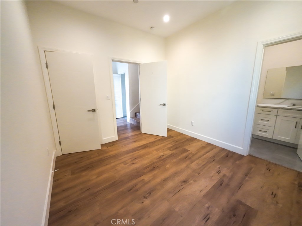 117 E 29th Street 115