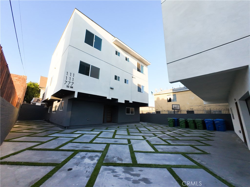 117 E 29th Street 117