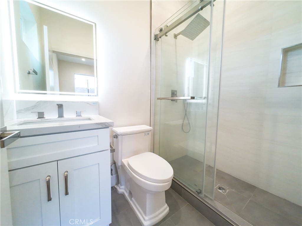 117 E 29th Street 117