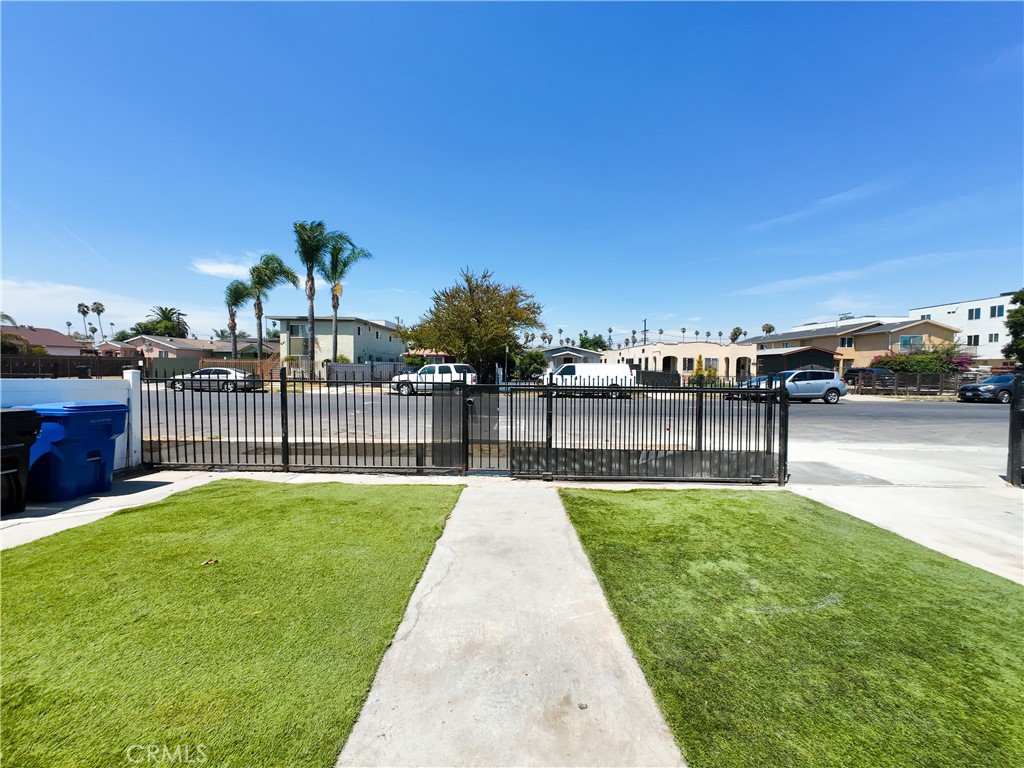 614 W 84th Street 616