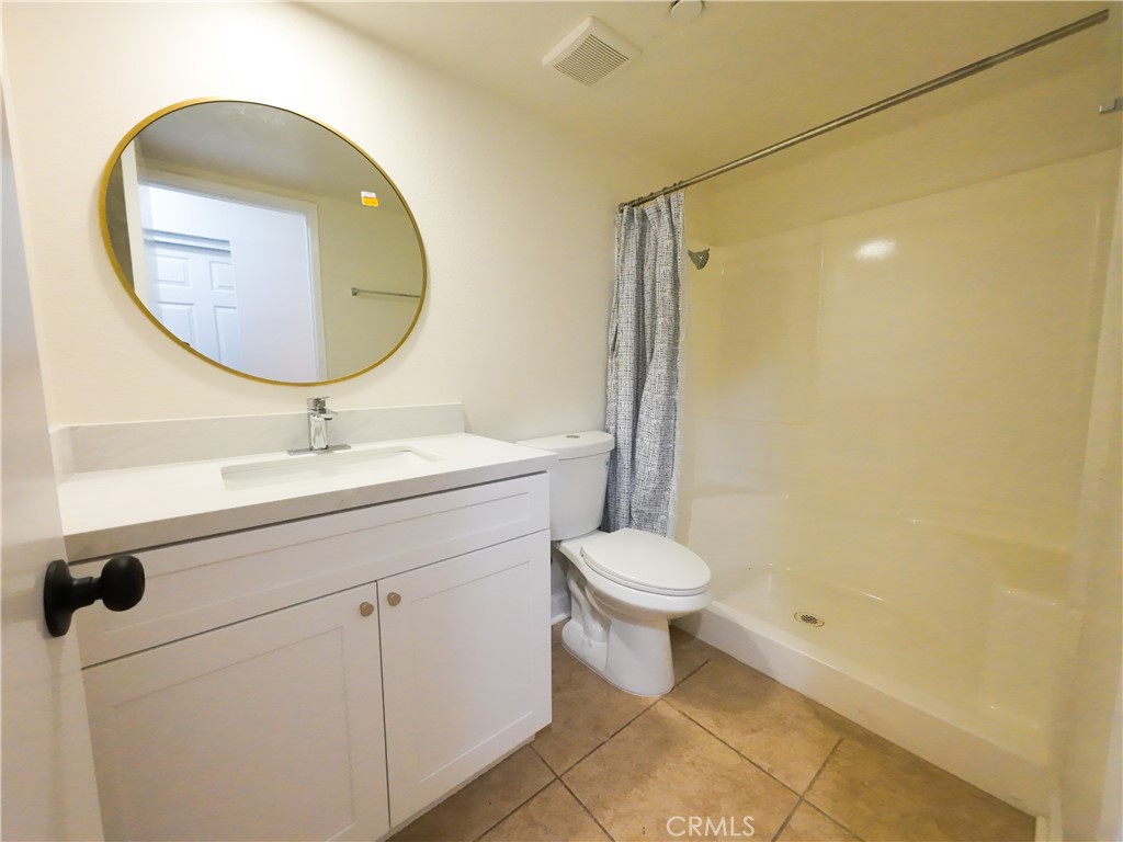 302 E Chestnut Avenue