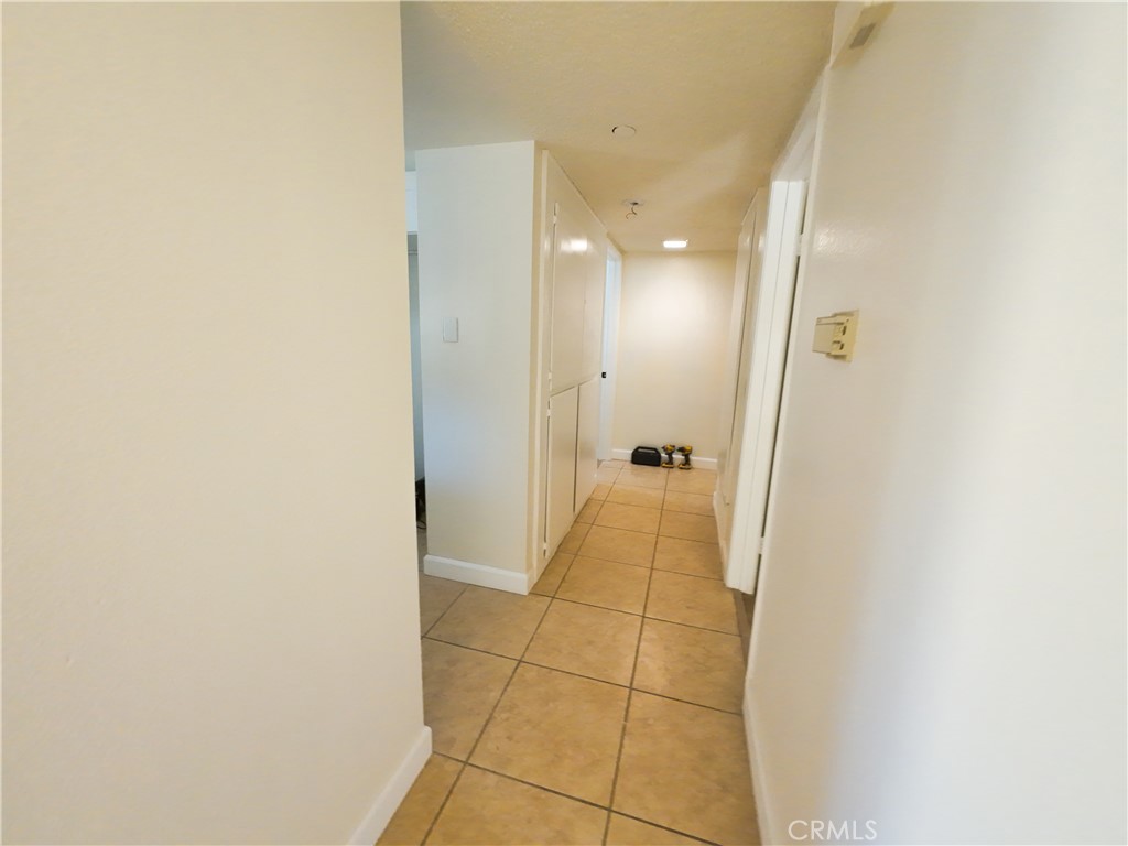 302 E Chestnut Avenue