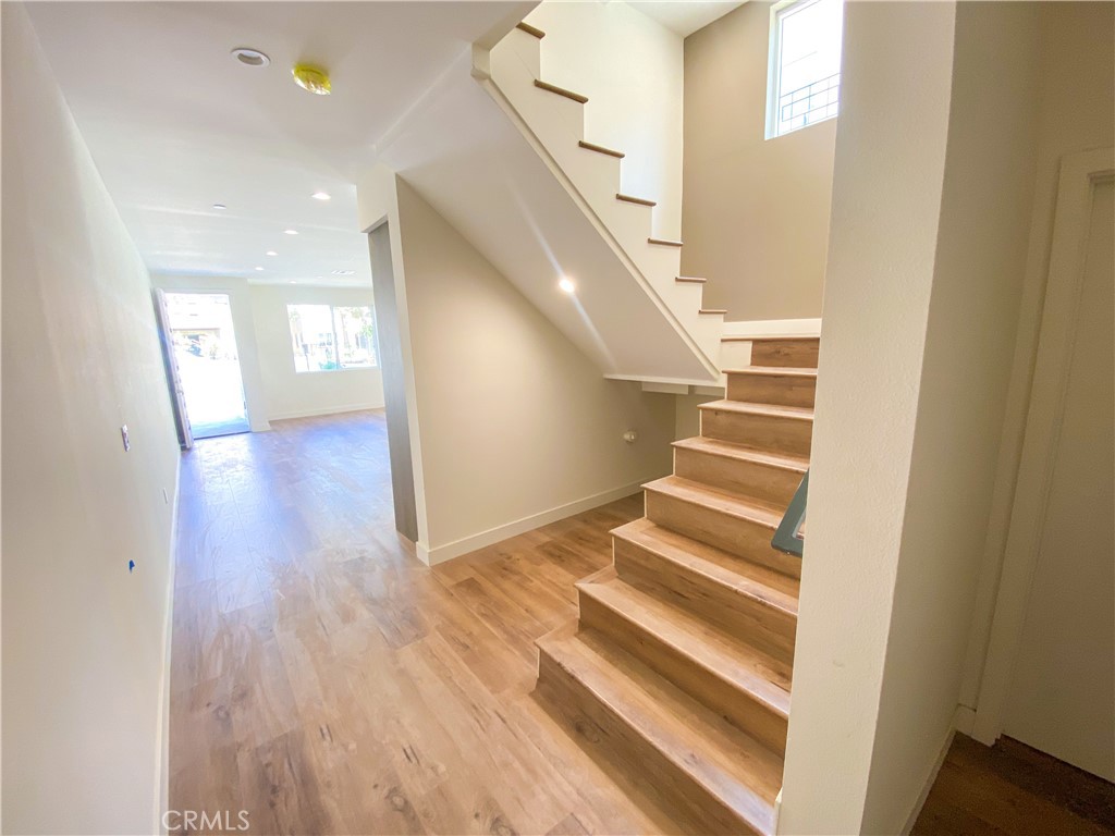 1839 S Gramery Place 1837