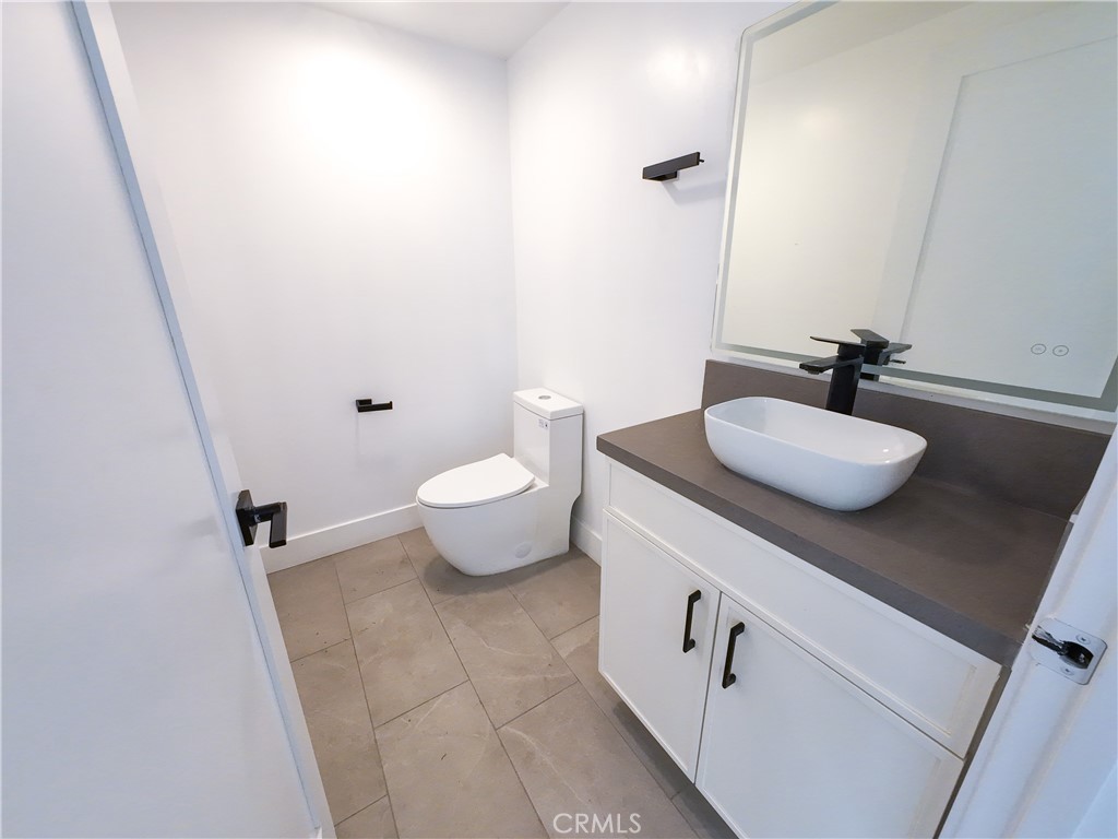 6628 Camellia Avenue 6630 1/2