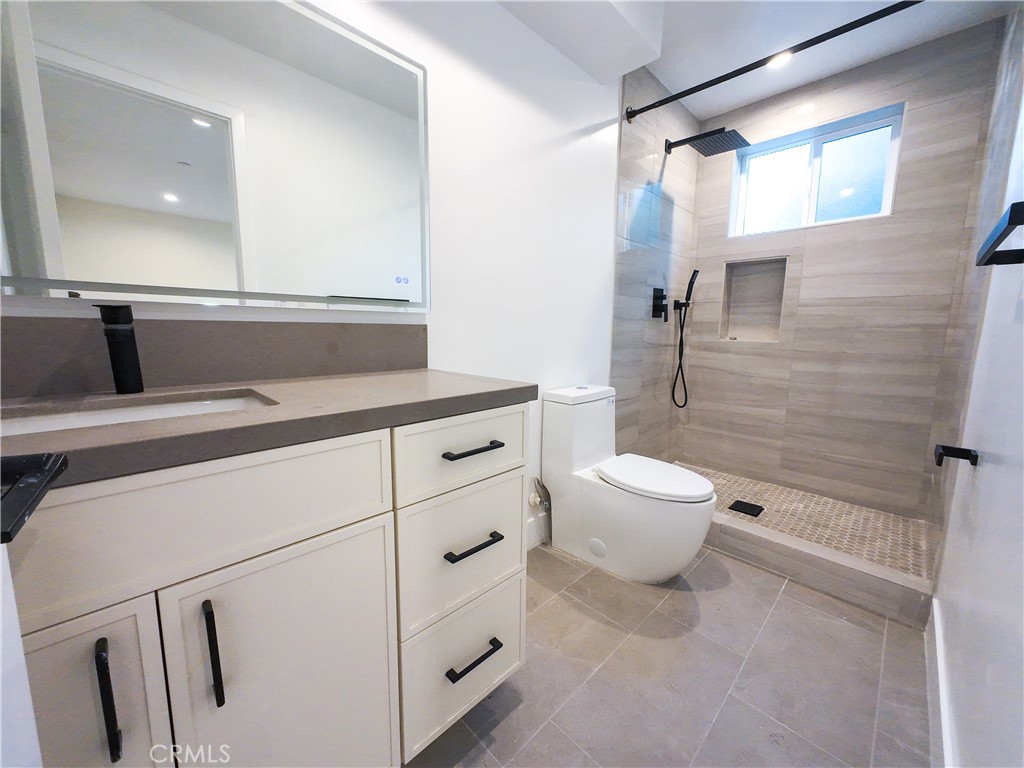 6628 Camellia Avenue 6630 1/2