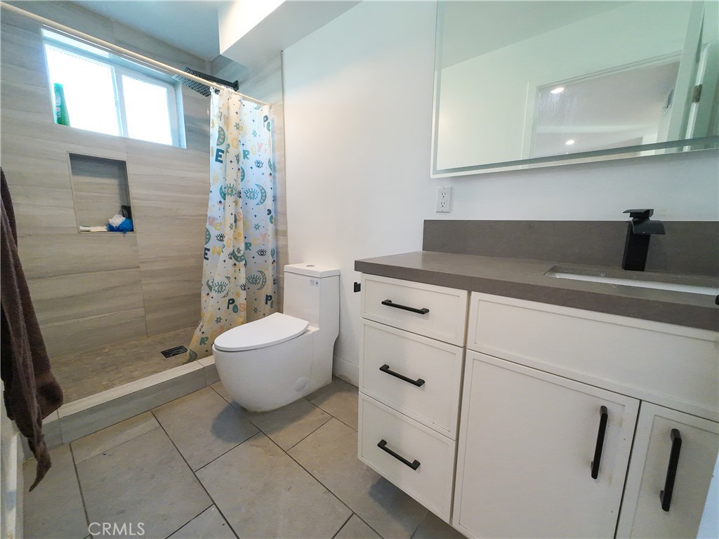 6628 Camellia Avenue 6630 1/2