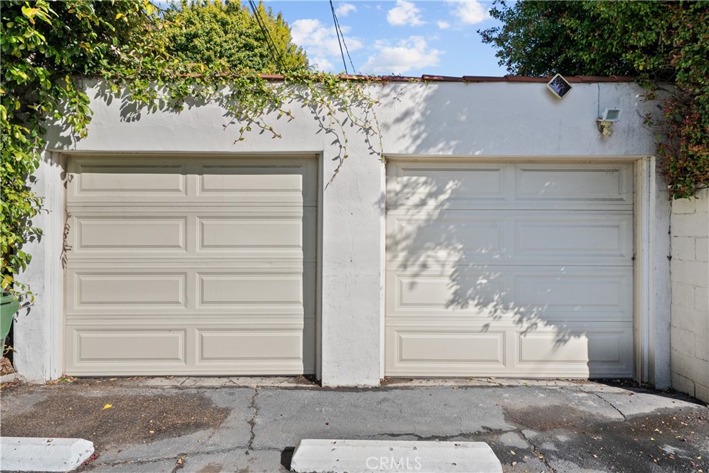 915 S Wooster