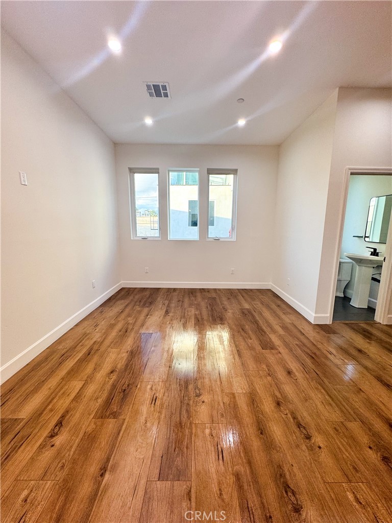 11255 Tiara Street 11257 1/2