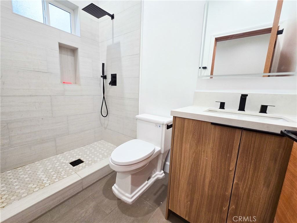 1816 3 S Hauser Boulevard