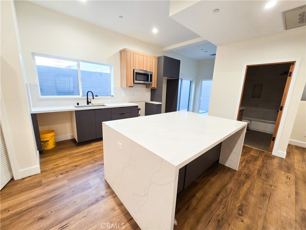 1816 3 S Hauser Boulevard