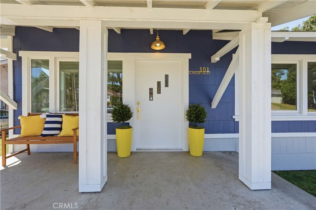 101 S Melrose