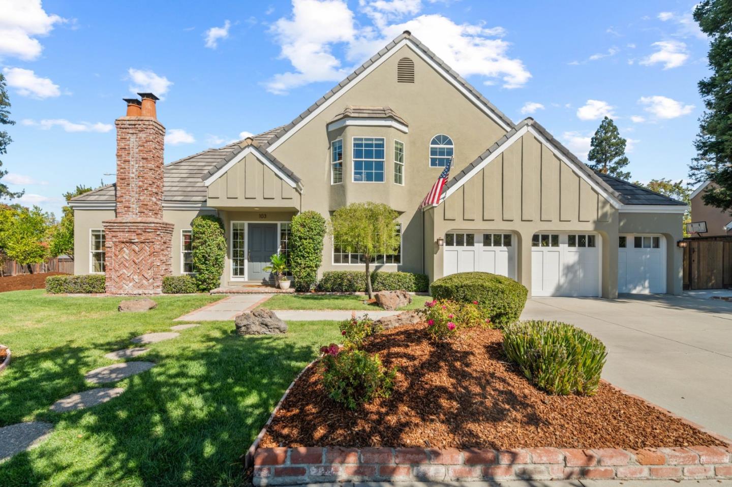 103 Almond Blossom LN