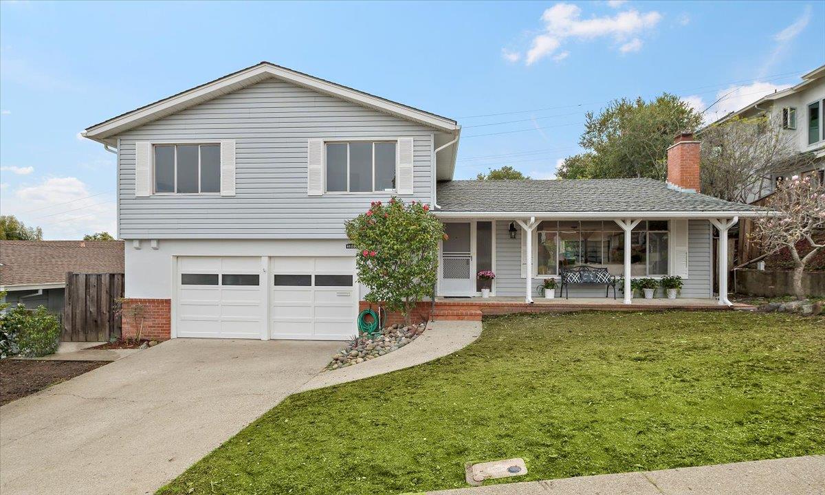 3863 Vineyard DR