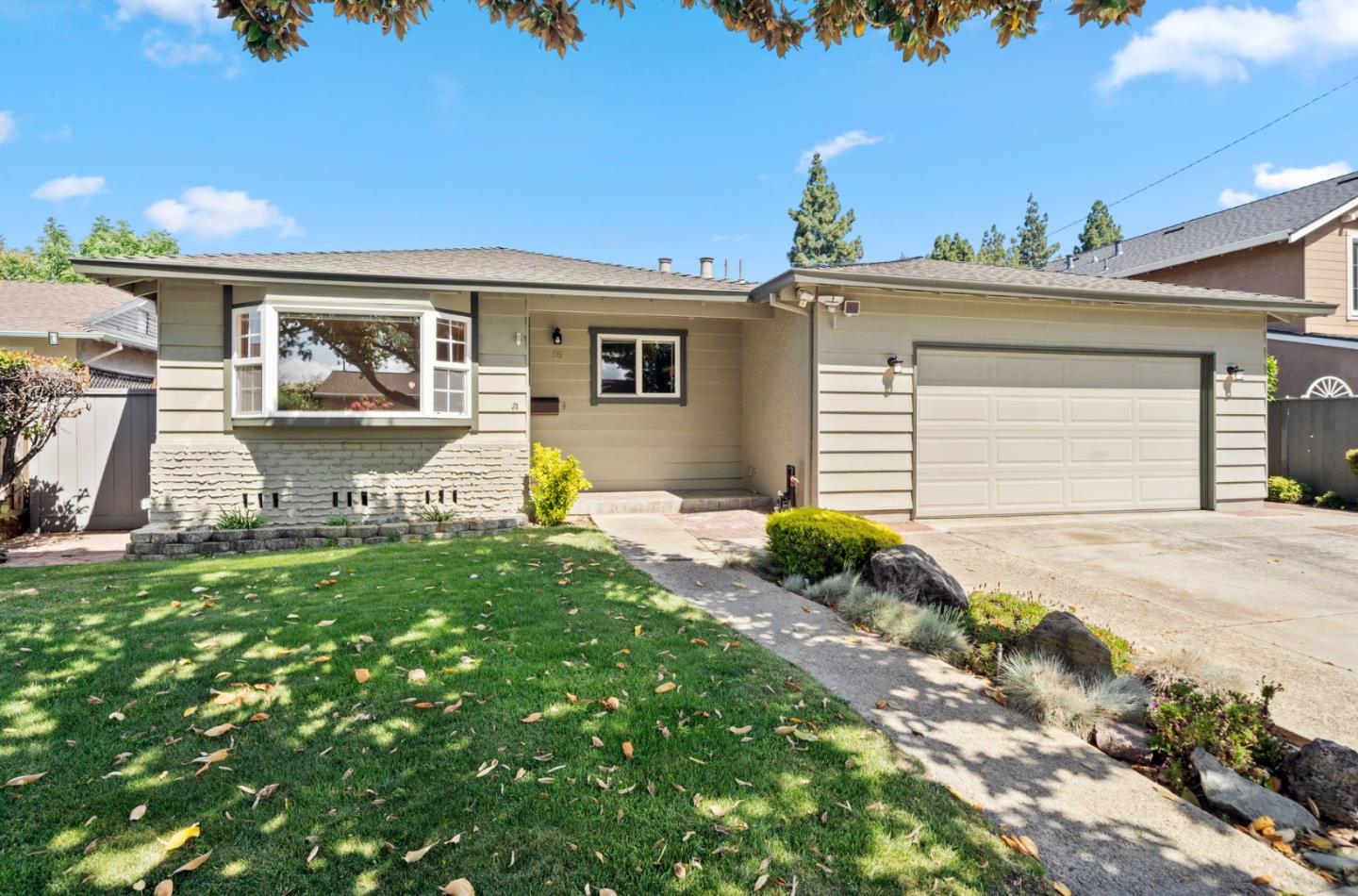 96 Lavonne DR