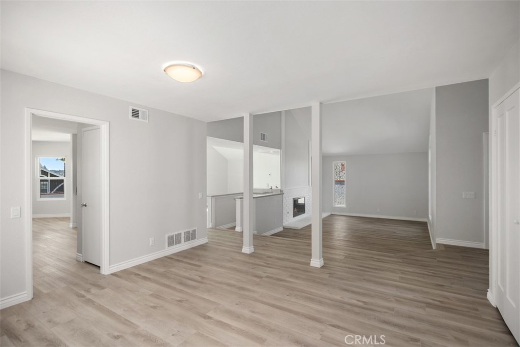 24922 Del Monte Street