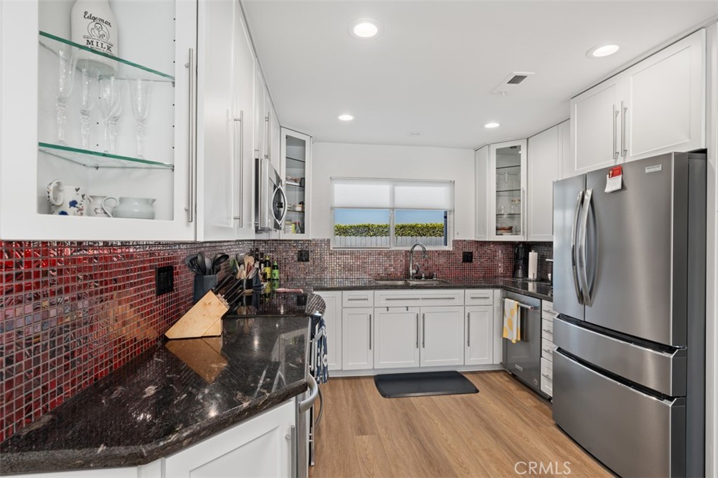 24601 Harbor View #B