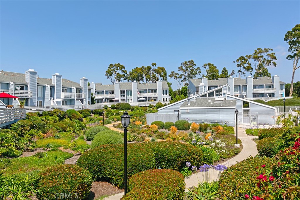 24601 Harbor View #B