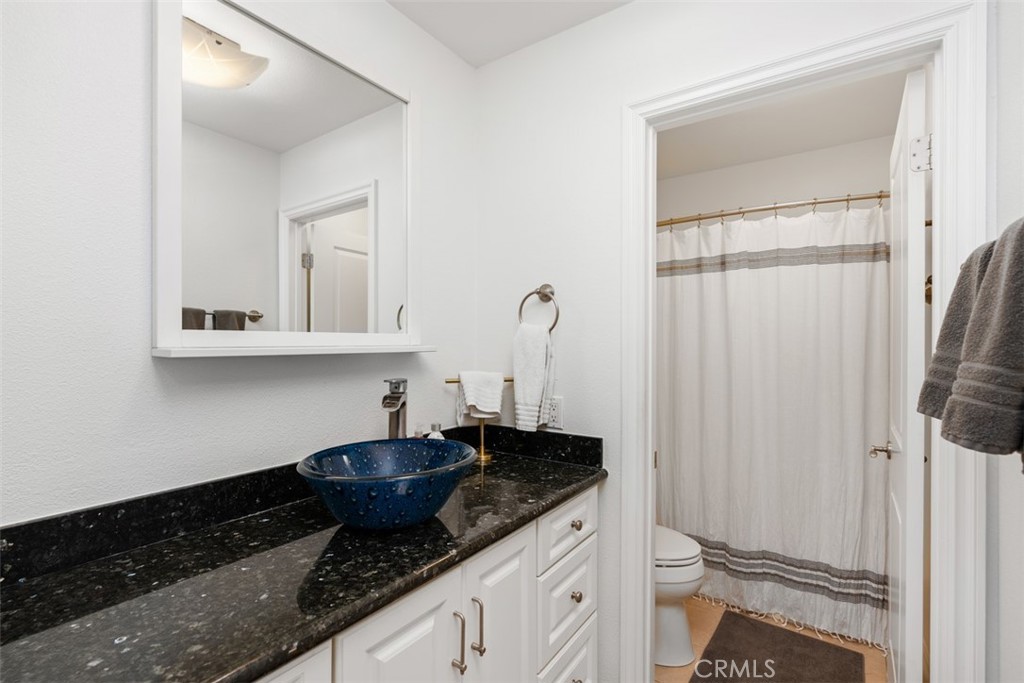 24601 Harbor View #B