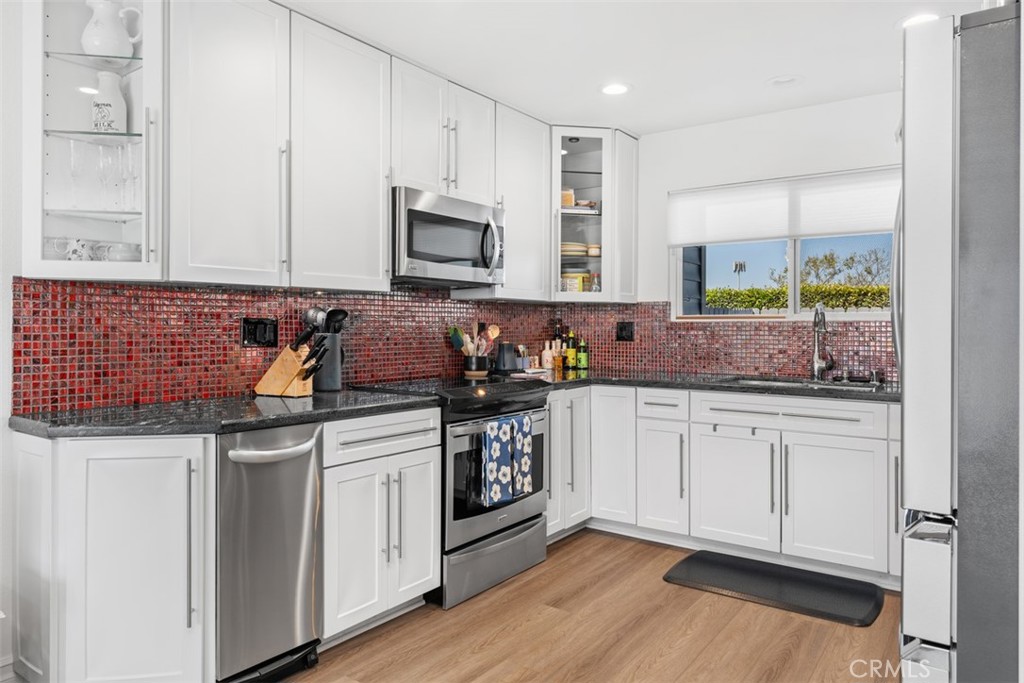 24601 Harbor View #B