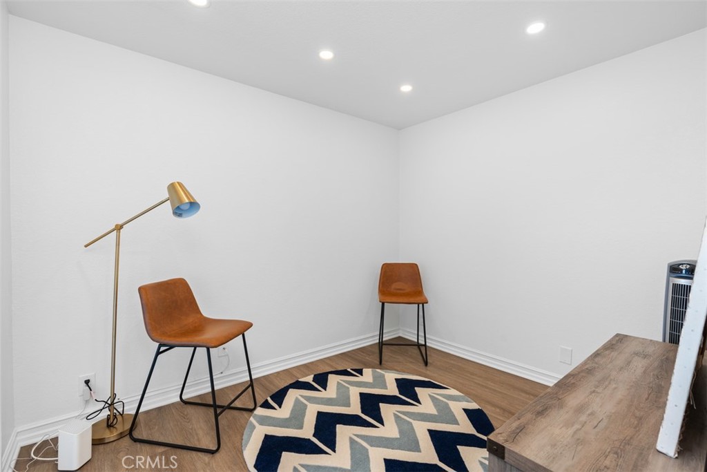 24601 Harbor View #B