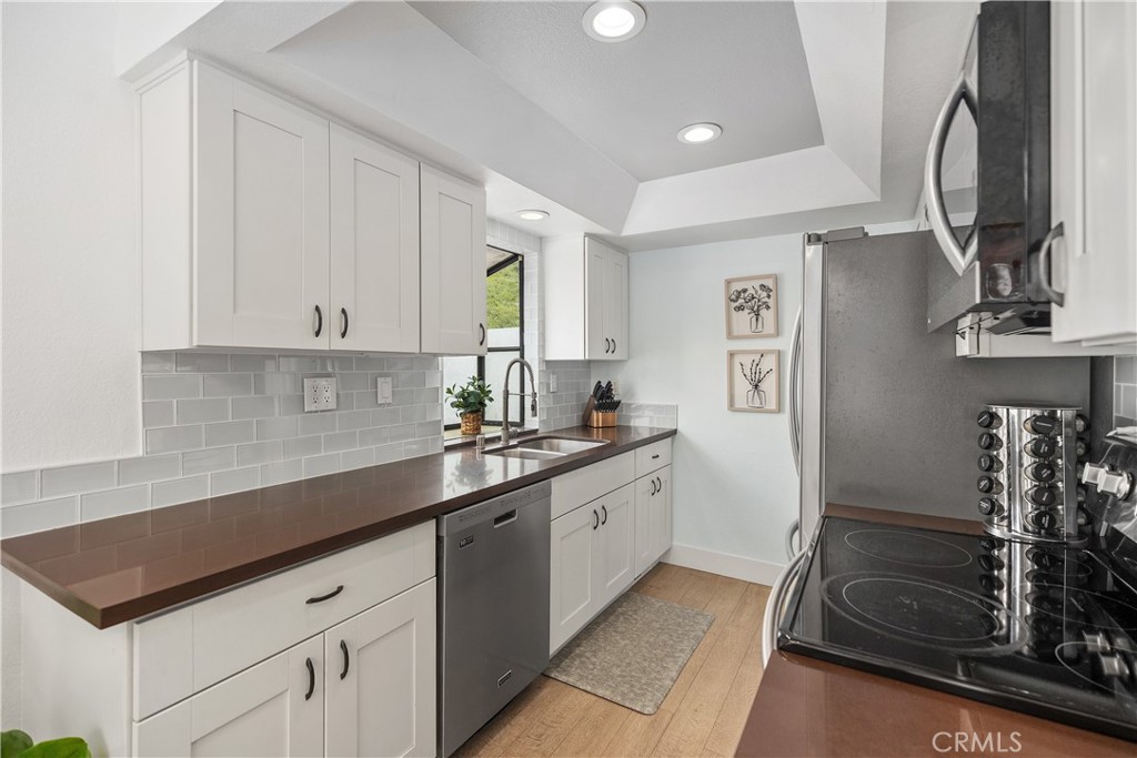 23821 Hillhurst Drive 40