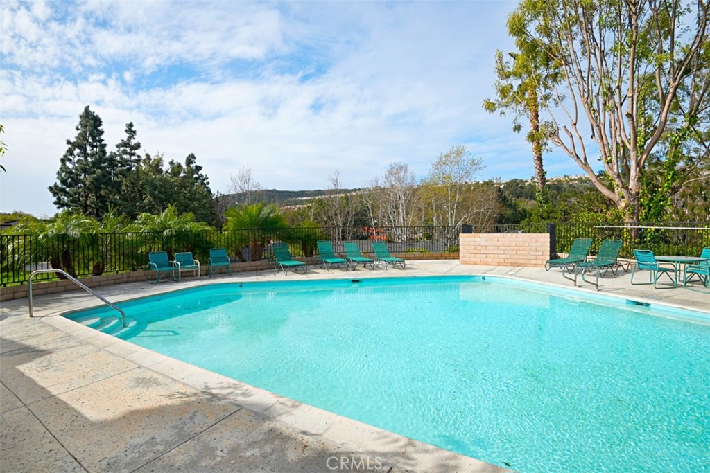 23821 Hillhurst Drive 40