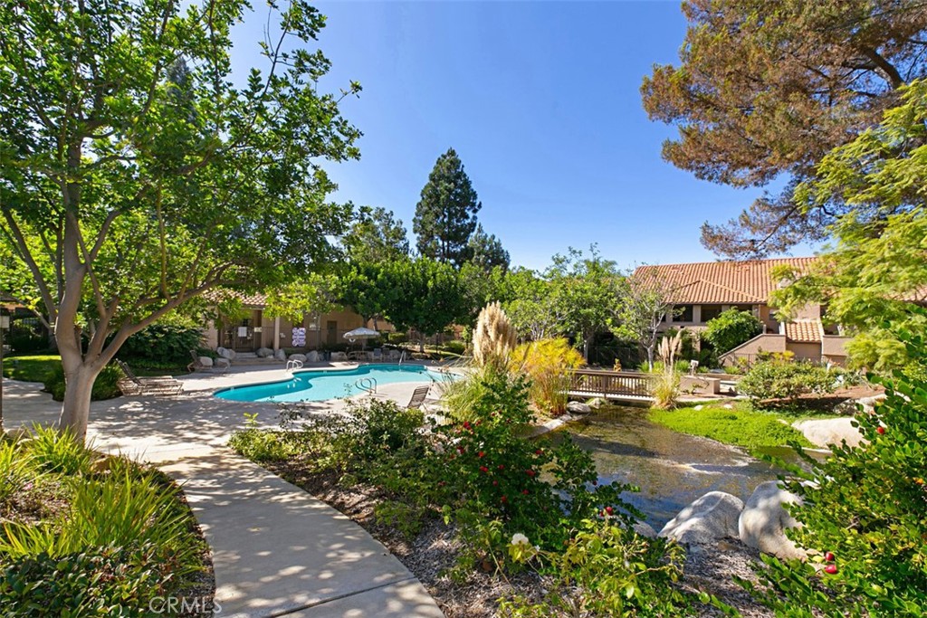 1046 Calle Del Cerro 415