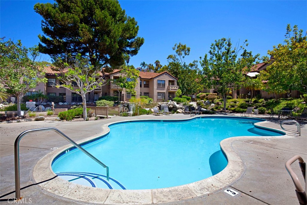 1046 Calle Del Cerro 415