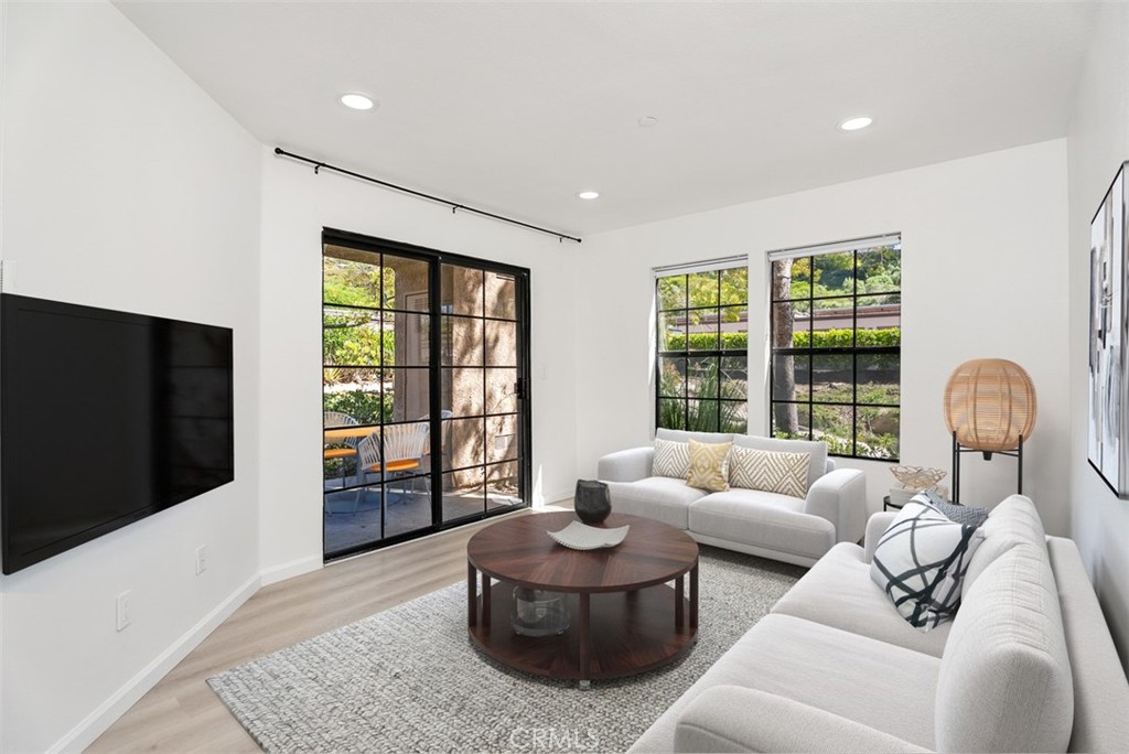 1046 Calle Del Cerro 415