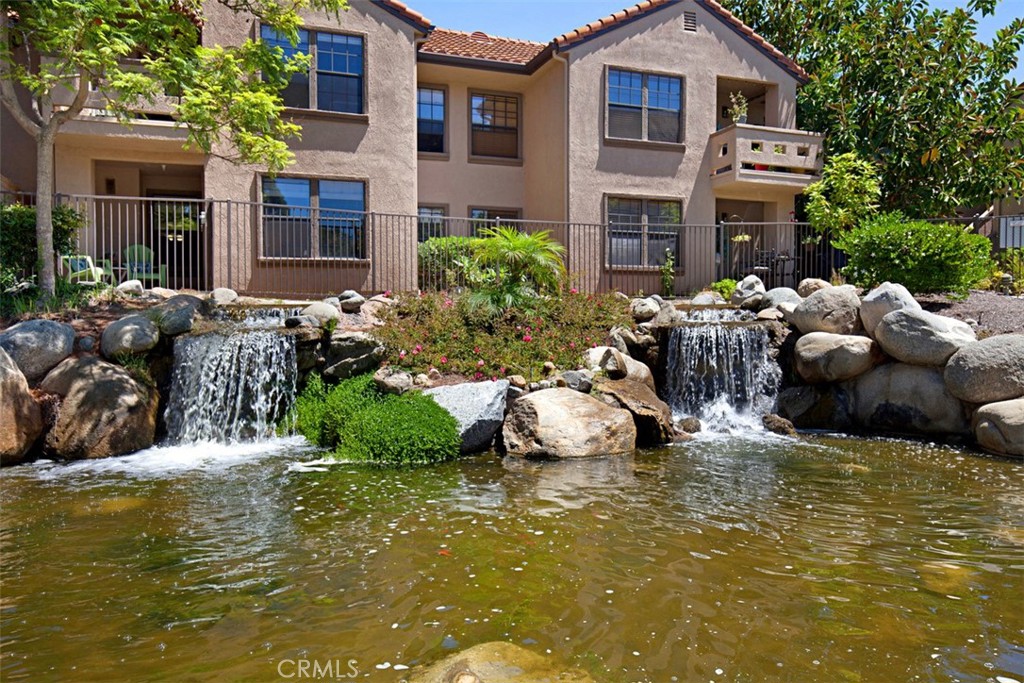 1046 Calle Del Cerro 415