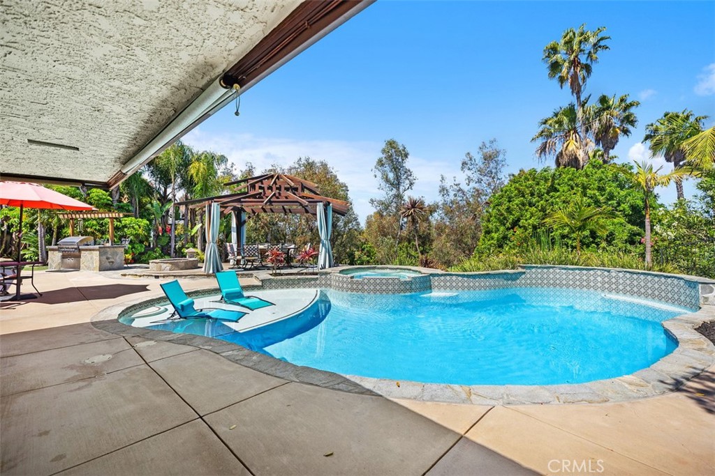 27121 Shenandoah Drive