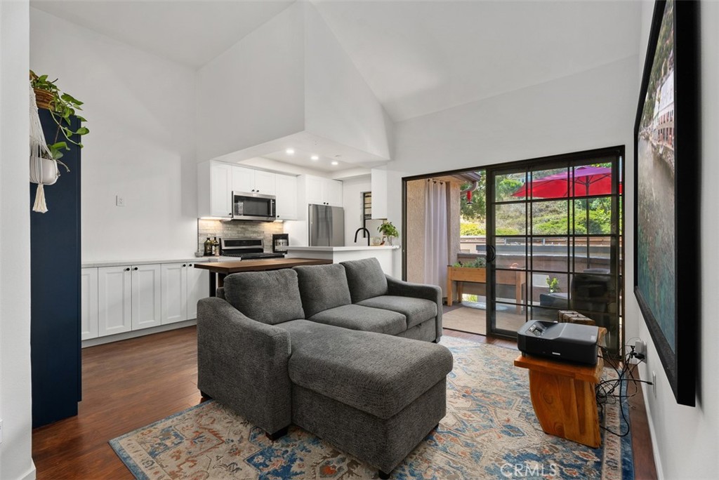 1046 Calle Del Cerro 408