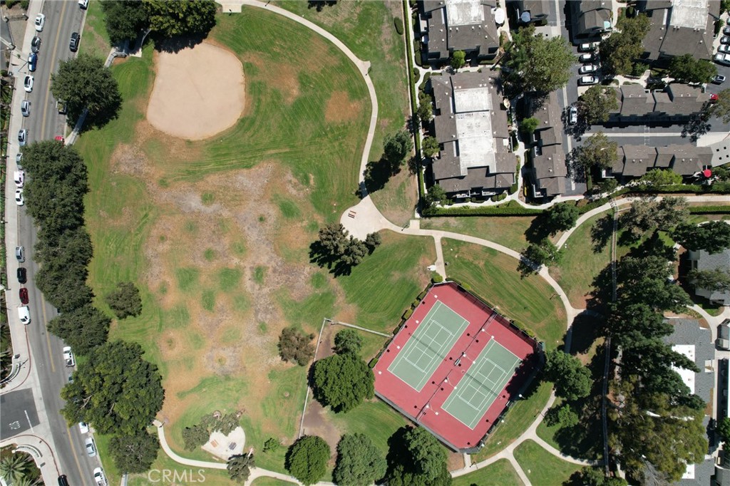 24367 Avenida De Los Ninos 43