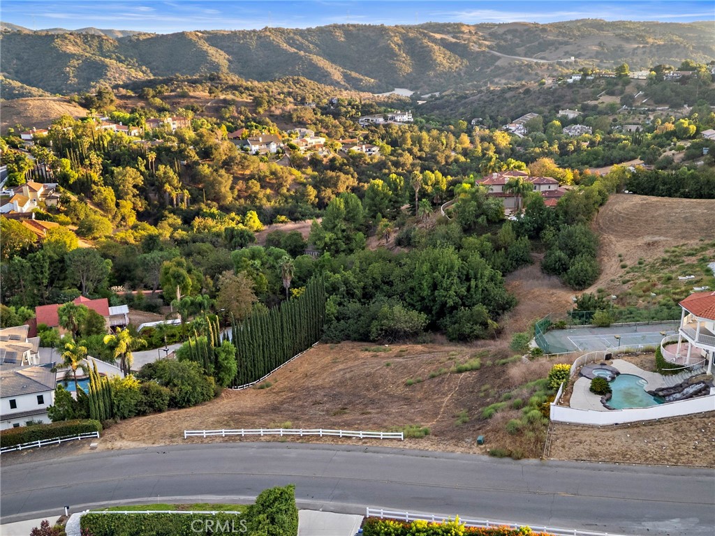 2182 Indian Creek