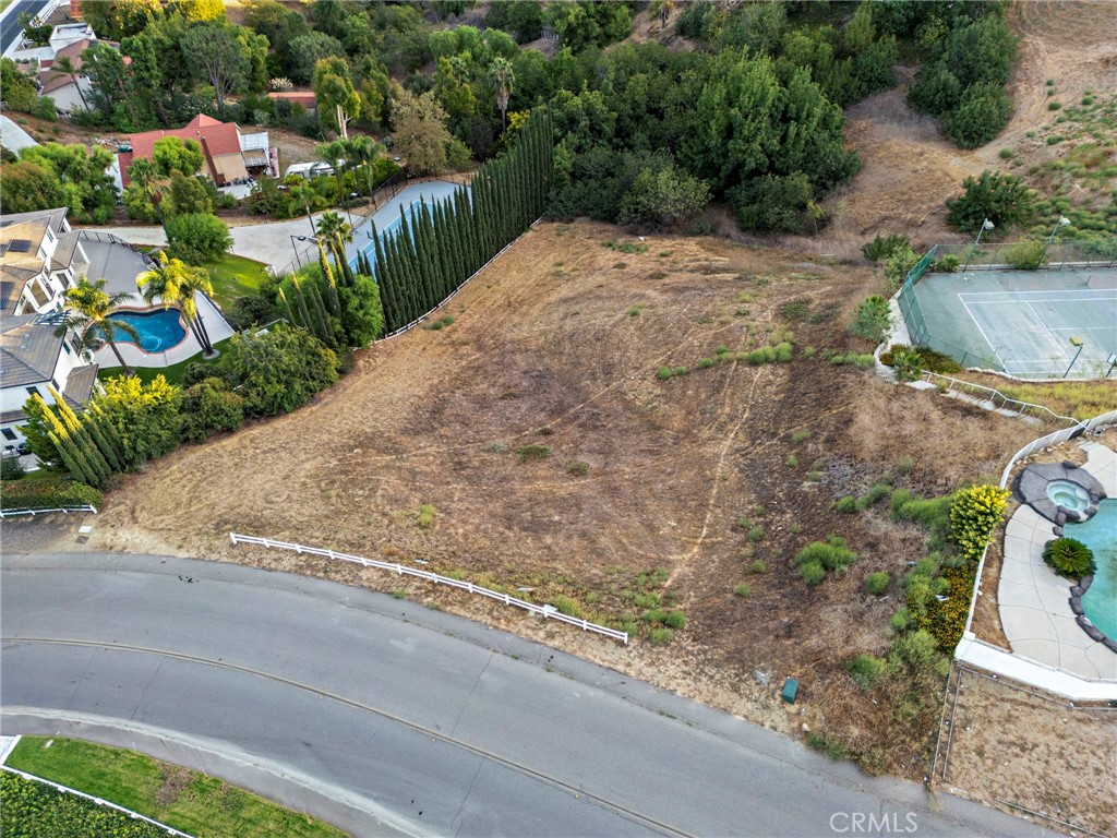 2182 Indian Creek