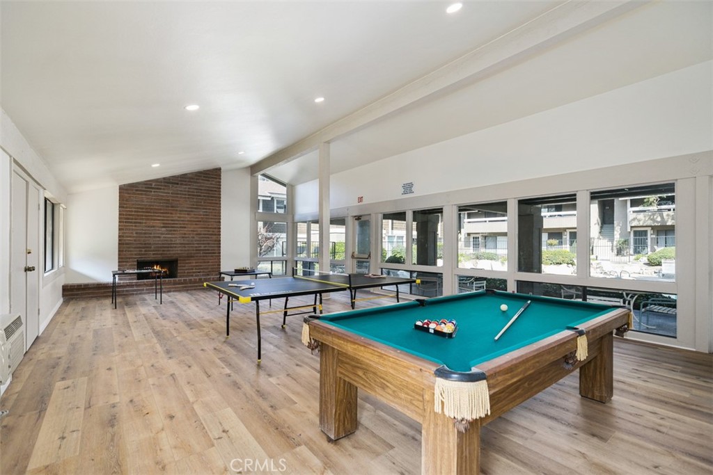 212 Springview